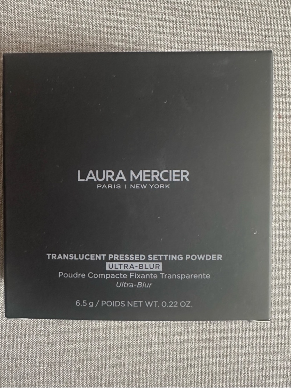Laura Mercier Translucent Setting Powder - Picture 2 of 5
